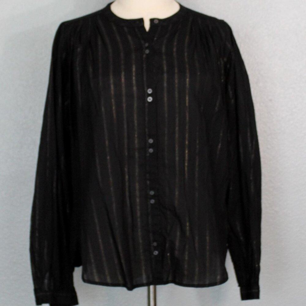 Gap Long Sleeved Pleated Button Down with Metallic Stripes Size Small